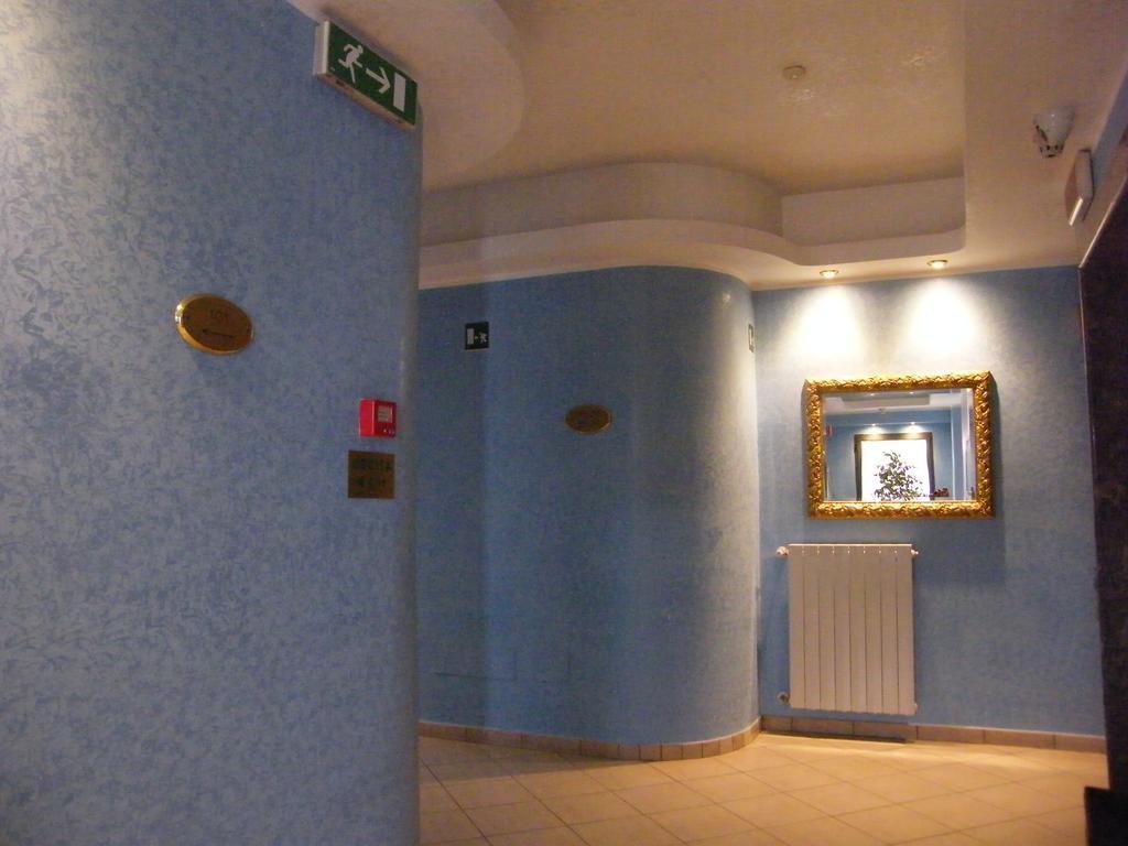 Hotel Residence Memmina Frosinone Habitación foto